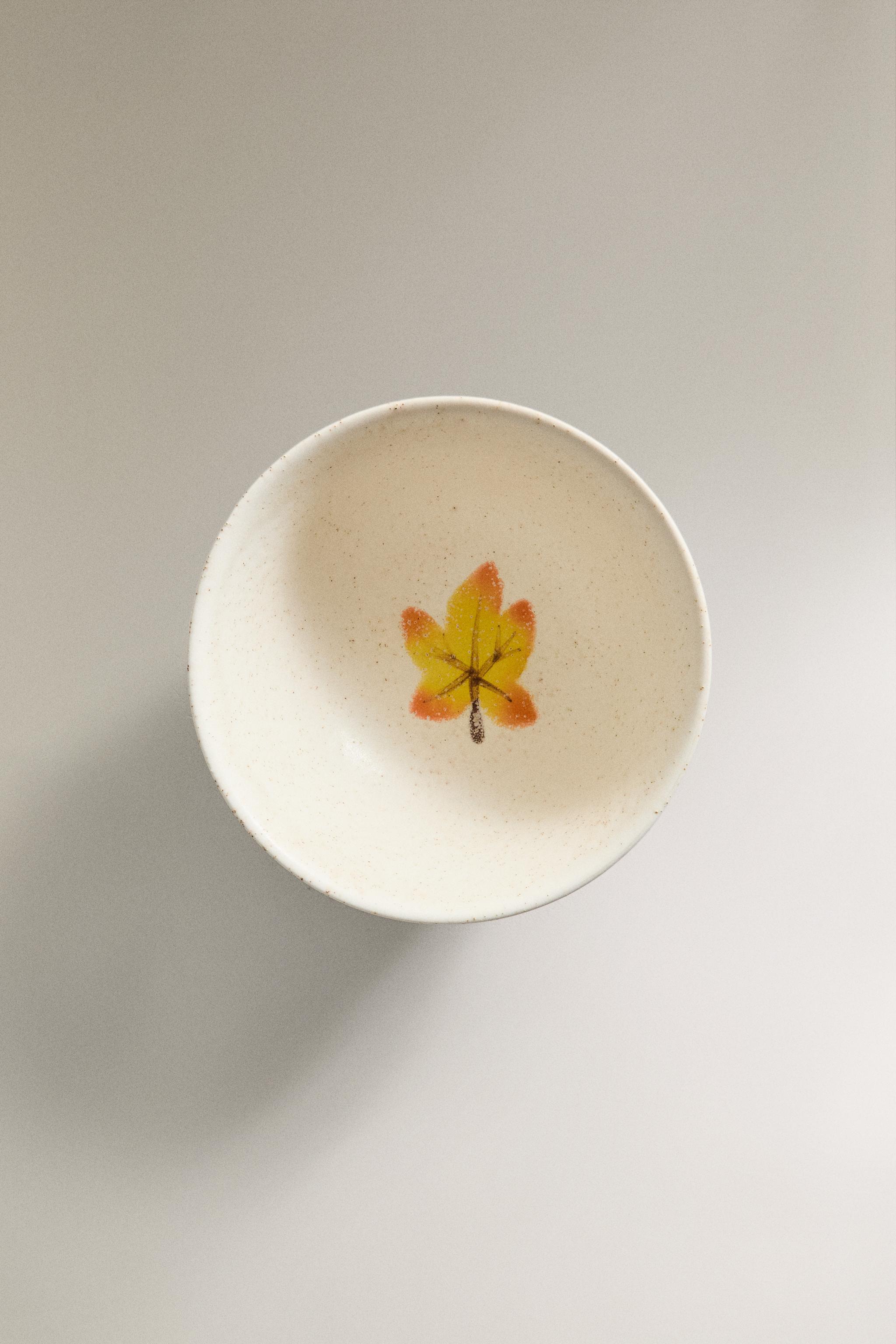 LEAF STONEWARE BOWL